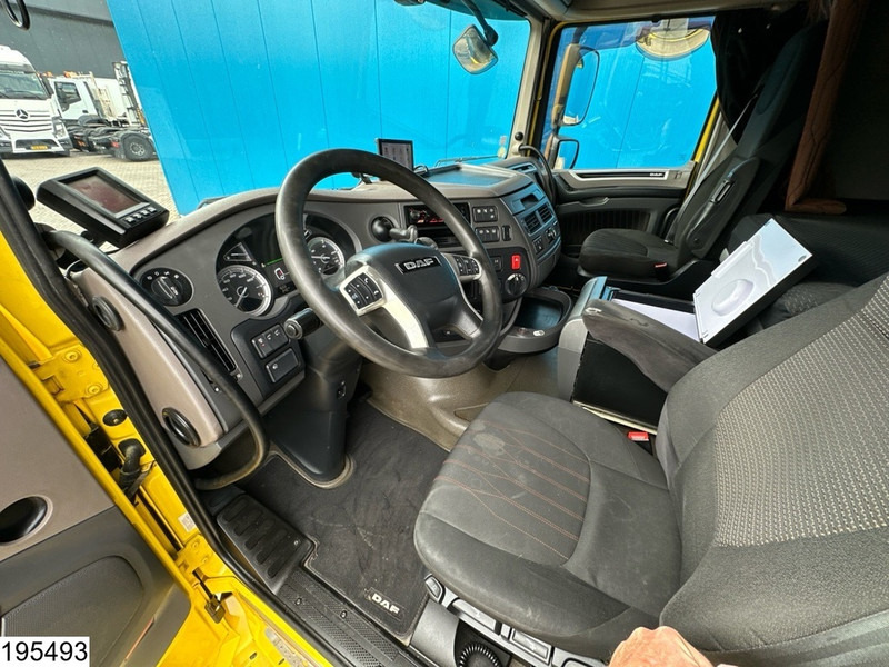 DAF XF 530 6X2, EURO 6, Retarder, Hub reduction - Tracteur routier: photos 5 DAF XF 530 6X2, EURO 6, Retarder, Hub reduction - Tracteur routier: photos 5