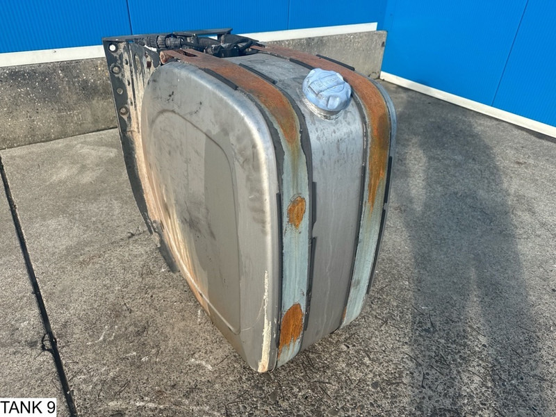 Universeel AdBlue Tank - Réservoir de carburant: photos 3 Universeel AdBlue Tank - Réservoir de carburant: photos 3