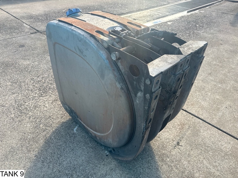 Universeel AdBlue Tank - Réservoir de carburant: photos 4 Universeel AdBlue Tank - Réservoir de carburant: photos 4