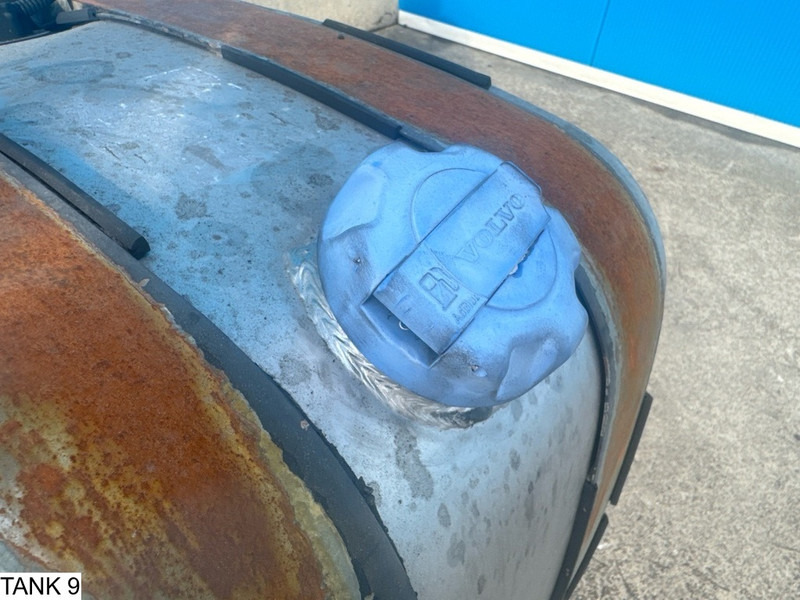 Universeel AdBlue Tank - Réservoir de carburant: photos 5 Universeel AdBlue Tank - Réservoir de carburant: photos 5