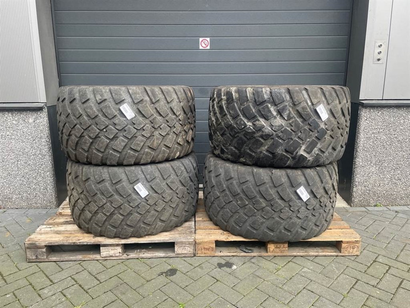 Ahlmann AS900-LEAO 560/45R22.5-Tire/Reifen/Band - Pneus et jantes pour Engins de chantier: photos 1 Ahlmann AS900-LEAO 560/45R22.5-Tire/Reifen/Band - Pneus et jantes pour Engins de chantier: photos 1