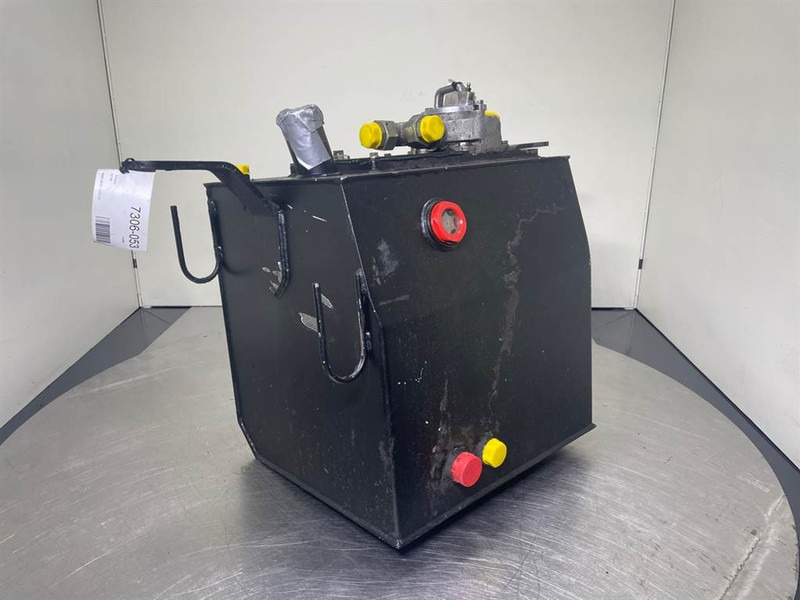Ahlmann AZ150-4182967A/4181241A-Tank/Behälter/Reservoir - Hydraulique pour Engins de chantier: photos 1 Ahlmann AZ150-4182967A/4181241A-Tank/Behälter/Reservoir - Hydraulique pour Engins de chantier: photos 1