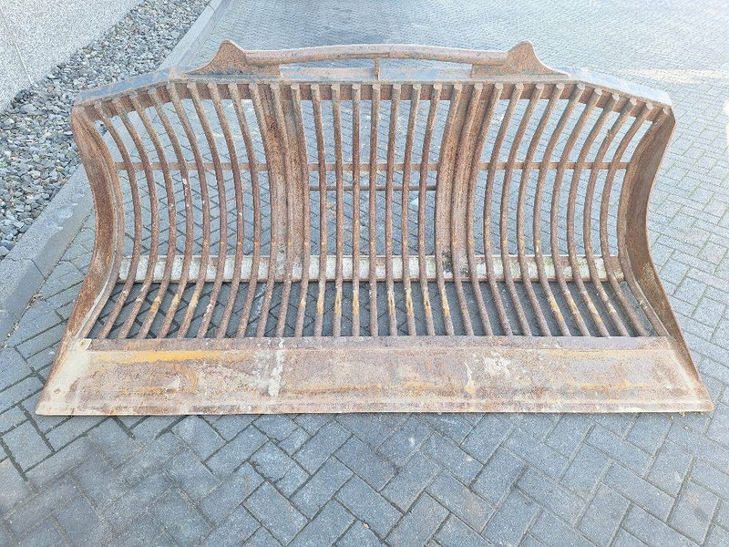 Ahlmann AZ150-Beco LPR40-068-Skeleton bucket/Siebschaufel - Godet pour Engins de chantier: photos 1 Ahlmann AZ150-Beco LPR40-068-Skeleton bucket/Siebschaufel - Godet pour Engins de chantier: photos 1