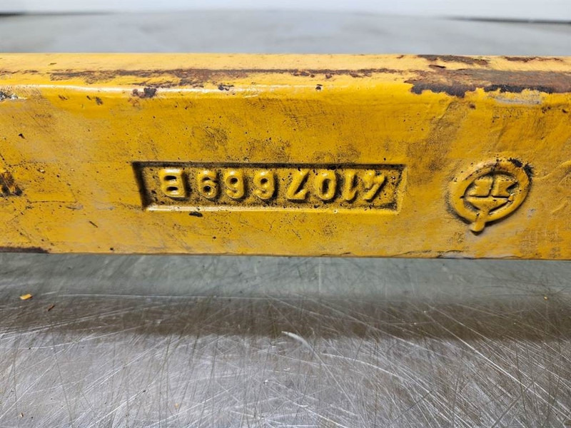 Ahlmann AZ150E-4182299O/4107669B-Shift lever/Umlenkhebel - Flèche pour Engins de chantier: photos 4 Ahlmann AZ150E-4182299O/4107669B-Shift lever/Umlenkhebel - Flèche pour Engins de chantier: photos 4