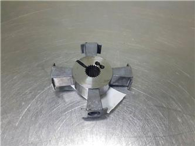Atlas 1404-Linde HPR105-02RE1LP-Flange coupling - Moteur pour Engins de chantier: photos 1 Atlas 1404-Linde HPR105-02RE1LP-Flange coupling - Moteur pour Engins de chantier: photos 1