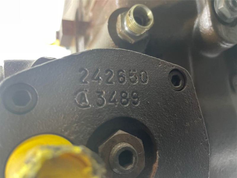 Hydraulique pour Engins de chantier Brueninghaus Hydromatik A4VG71NVDM1/32L-Drive pump/Fahrpumpe/Rijpomp: photos 7