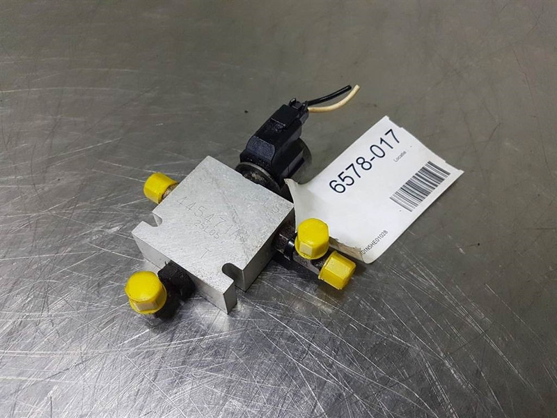 Case 621D-CNH 445471A1-Valve/Ventile/Ventiel - Hydraulique pour Engins de chantier: photos 1 Case 621D-CNH 445471A1-Valve/Ventile/Ventiel - Hydraulique pour Engins de chantier: photos 1