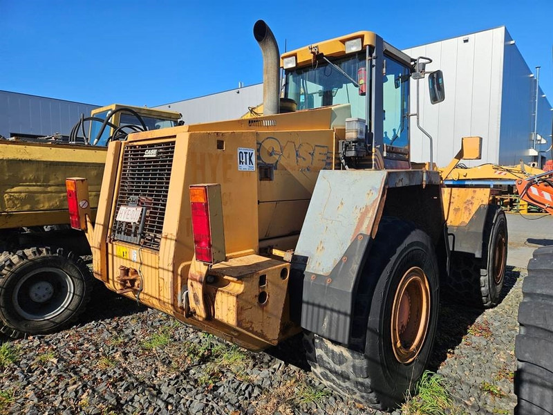 Case 821C - (For parts) - Chargeuse sur pneus: photos 3 Case 821C - (For parts) - Chargeuse sur pneus: photos 3