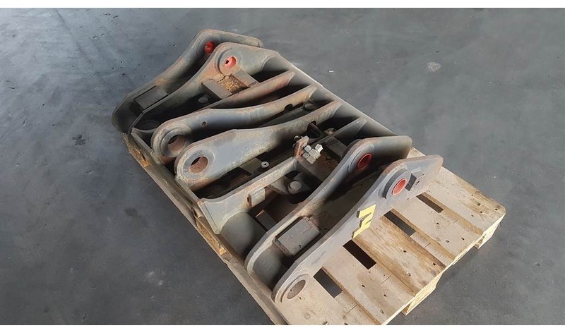Cat -Verachtert SW2005-Quick coupler/Schnellwechsler - Attache rapide: photos 1 Cat -Verachtert SW2005-Quick coupler/Schnellwechsler - Attache rapide: photos 1