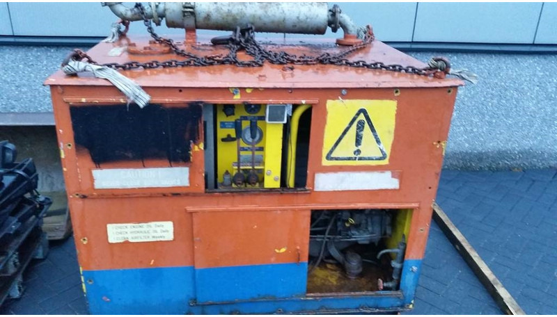 Deutz F3L1011-Compact-/steering unit/Hydraulik aggregate - Hydraulique: photos 1 Deutz F3L1011-Compact-/steering unit/Hydraulik aggregate - Hydraulique: photos 1