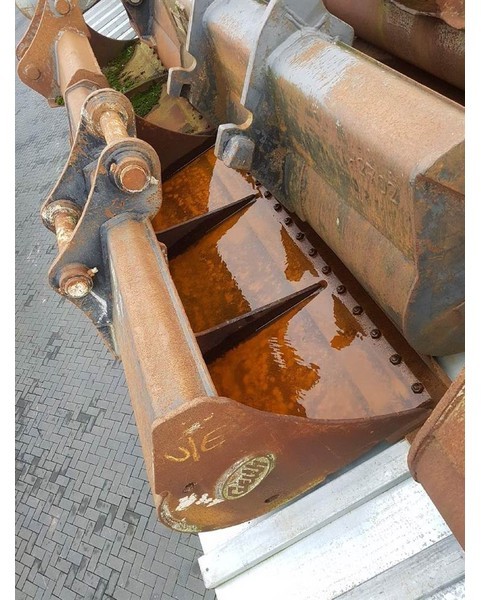 GEITH MCR 186-2,10 mtr-Bucket/Tieflöffel/Dichte bak - Godet: photos 2 GEITH MCR 186-2,10 mtr-Bucket/Tieflöffel/Dichte bak - Godet: photos 2