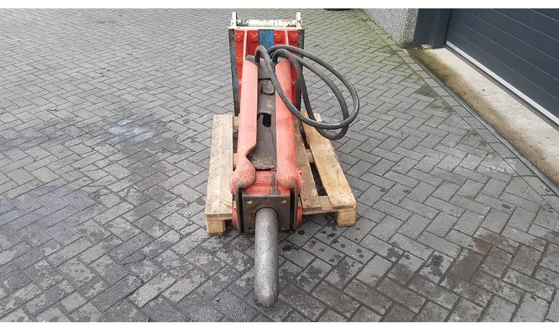 Hydraulic hammer - Hydraulikhämmer/Sloophamer - Marteau hydraulique: photos 4 Hydraulic hammer - Hydraulikhämmer/Sloophamer - Marteau hydraulique: photos 4