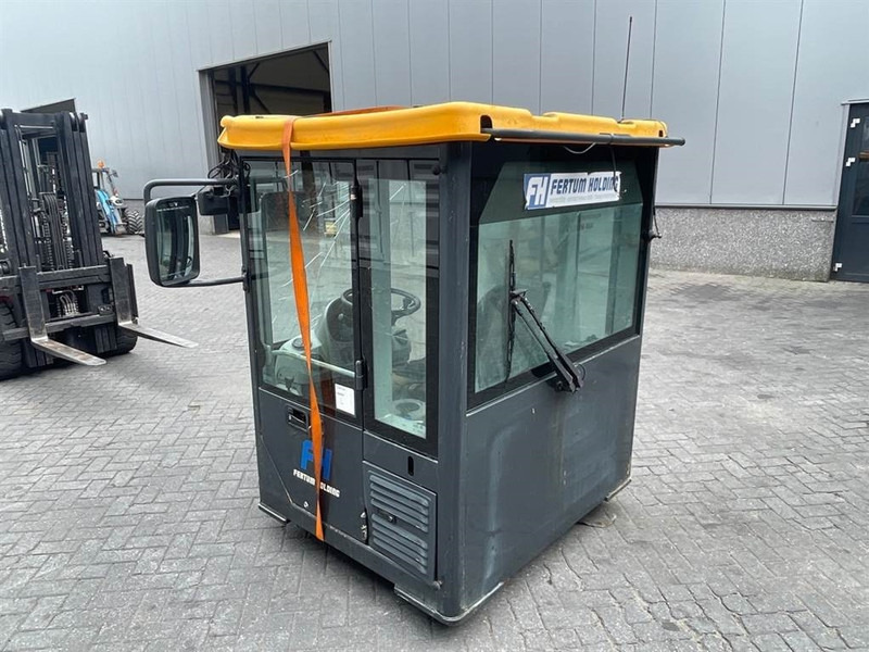 Hyundai HL757-7A-71LB-12012 / 71LB-12013 /71LB-12014-Cabin - Cabine et intérieur pour Engins de chantier: photos 3 Hyundai HL757-7A-71LB-12012 / 71LB-12013 /71LB-12014-Cabin - Cabine et intérieur pour Engins de chantier: photos 3