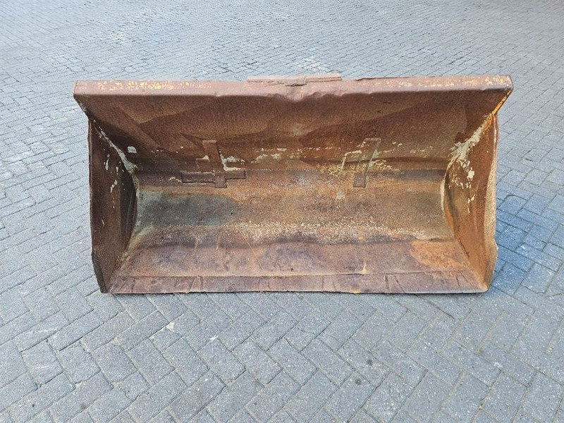 Kramer 512SL - Bucket/Schaufel/Dichte bak - Godet pour Engins de chantier: photos 1 Kramer 512SL - Bucket/Schaufel/Dichte bak - Godet pour Engins de chantier: photos 1
