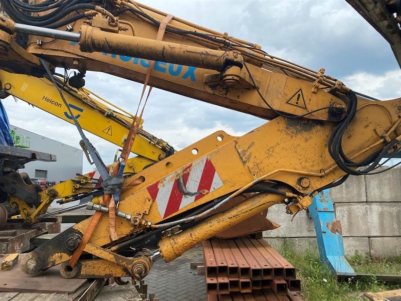 Liebherr A 904 (For parts) - Pelle sur pneus: photos 3 Liebherr A 904 (For parts) - Pelle sur pneus: photos 3