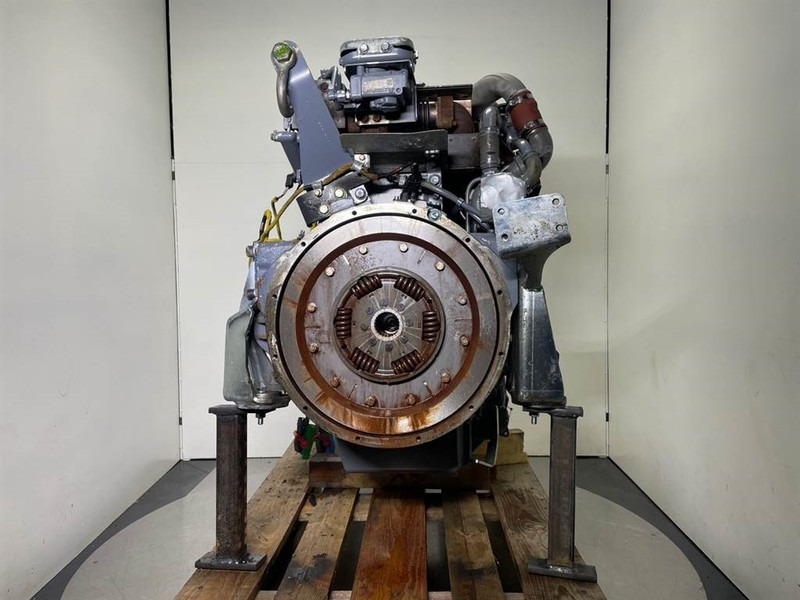 Liebherr A924C-D834 A7-Engine/Motor - Moteur pour Engins de chantier: photos 2 Liebherr A924C-D834 A7-Engine/Motor - Moteur pour Engins de chantier: photos 2