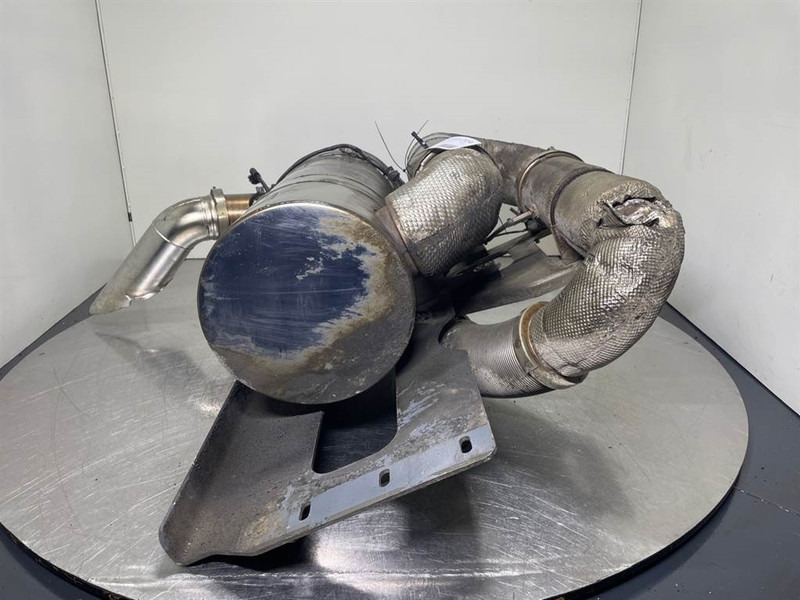 Liebherr L556-10144041-Particulate filter/Partikelfilter - Moteur pour Engins de chantier: photos 2 Liebherr L556-10144041-Particulate filter/Partikelfilter - Moteur pour Engins de chantier: photos 2