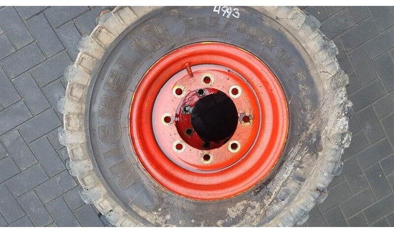 Michelin 335/80R18 (12.5R18) - Tyre/Reifen/Band - Pneus et jantes pour Engins de chantier: photos 2 Michelin 335/80R18 (12.5R18) - Tyre/Reifen/Band - Pneus et jantes pour Engins de chantier: photos 2