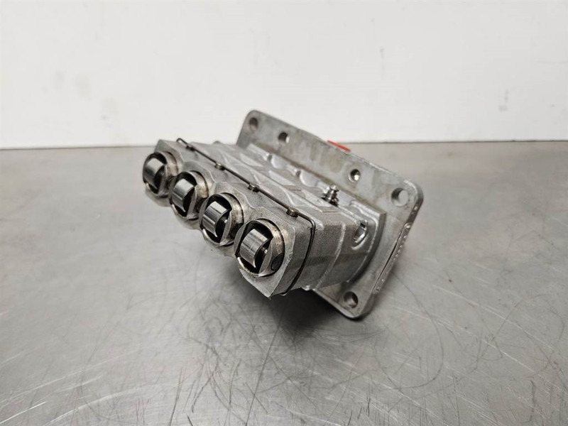 Perkins 700 - Fuel pump/Kraftstoffpumpe/Brandstofpomp - Moteur pour Engins de chantier: photos 5 Perkins 700 - Fuel pump/Kraftstoffpumpe/Brandstofpomp - Moteur pour Engins de chantier: photos 5