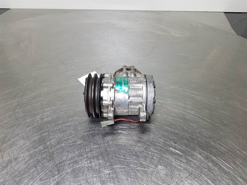 SANDEN SD7B10-7170-Compressor/Kompressor/Aircopomp - Compresseur de climatisation pour Engins de chantier: photos 3 SANDEN SD7B10-7170-Compressor/Kompressor/Aircopomp - Compresseur de climatisation pour Engins de chantier: photos 3