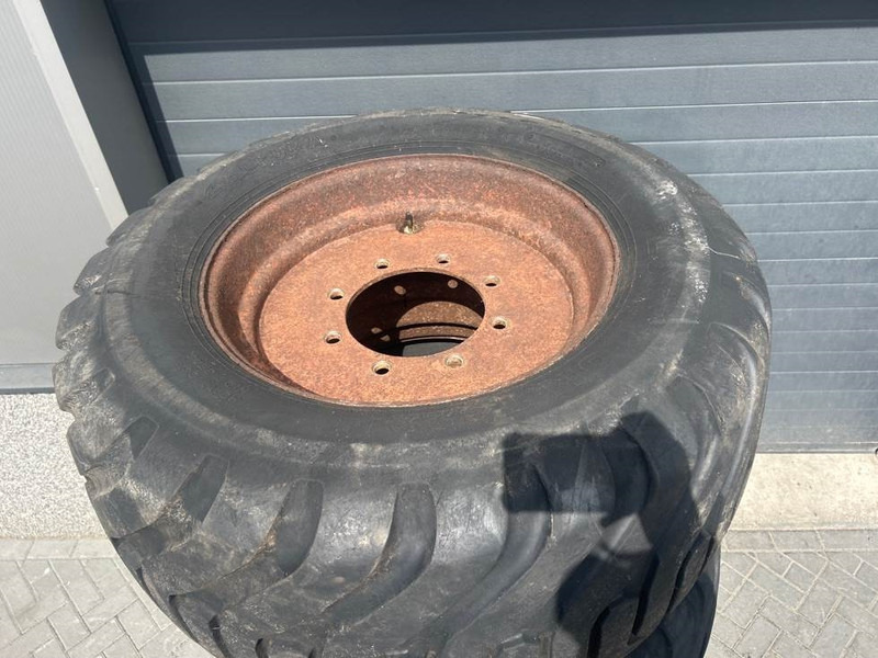 Schaeff SKL841-Altura 550/45-22.5-Tire/Reifen/Band - Pneus et jantes pour Engins de chantier: photos 3 Schaeff SKL841-Altura 550/45-22.5-Tire/Reifen/Band - Pneus et jantes pour Engins de chantier: photos 3