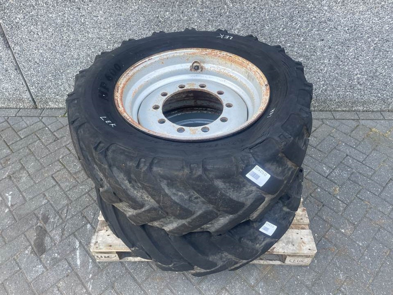 Schaeff SKS661-BKT 405/70-24 (16/70-24)-Tire/Reifen/Band - Pneus et jantes pour Engins de chantier: photos 2 Schaeff SKS661-BKT 405/70-24 (16/70-24)-Tire/Reifen/Band - Pneus et jantes pour Engins de chantier: photos 2
