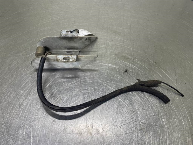 Sennebogen 835E-141092-Holder with Camera/Kamera - Cabine et intérieur pour Engins de chantier: photos 3 Sennebogen 835E-141092-Holder with Camera/Kamera - Cabine et intérieur pour Engins de chantier: photos 3