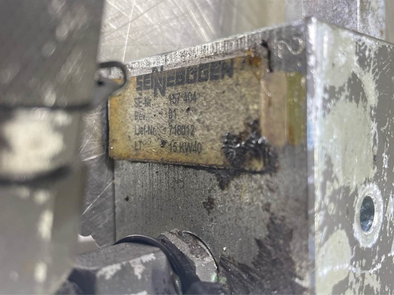 Sennebogen 835E-157404-Valve/Ventile/Ventiel - Hydraulique pour Engins de chantier: photos 4 Sennebogen 835E-157404-Valve/Ventile/Ventiel - Hydraulique pour Engins de chantier: photos 4