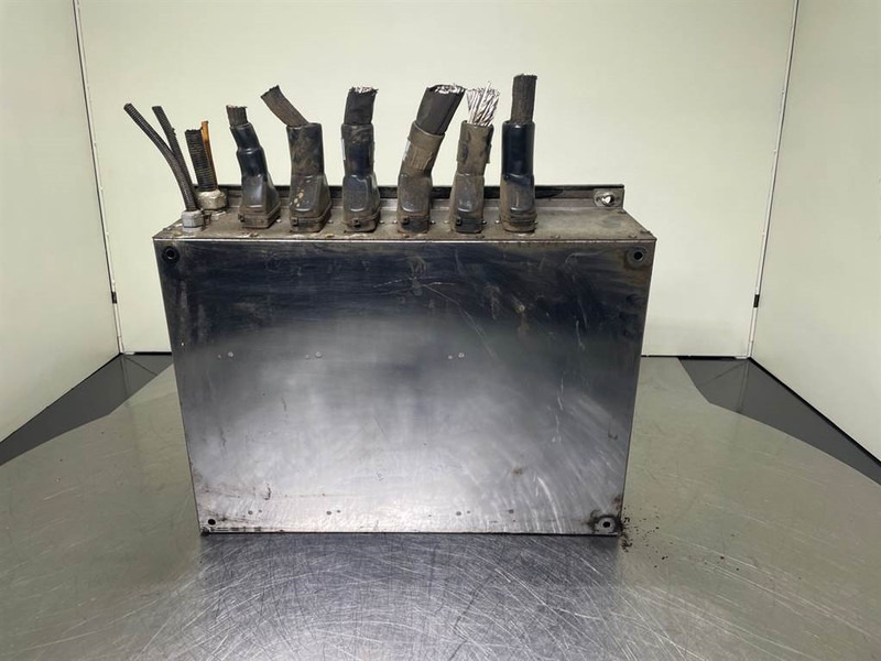 Sennebogen 835E-175343-Switch kabinet/Schaltschrank - Système électrique pour Engins de chantier: photos 4 Sennebogen 835E-175343-Switch kabinet/Schaltschrank - Système électrique pour Engins de chantier: photos 4