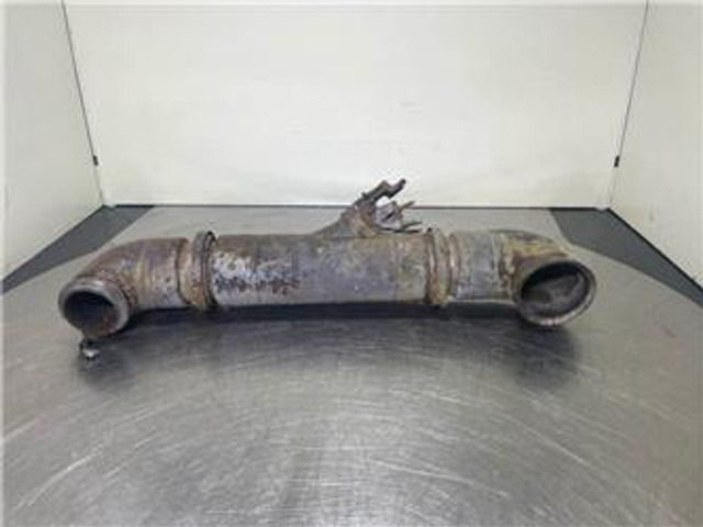 Sennebogen 835E - Exhaust pipe/Auspuff/Uitlaat - Moteur pour Engins de chantier: photos 1 Sennebogen 835E - Exhaust pipe/Auspuff/Uitlaat - Moteur pour Engins de chantier: photos 1
