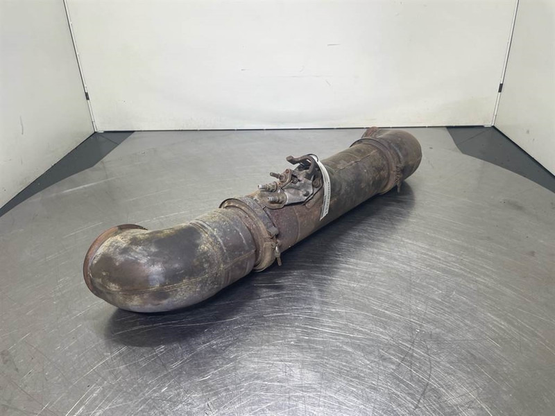 Sennebogen 835E - Exhaust pipe/Auspuff/Uitlaat - Moteur pour Engins de chantier: photos 4 Sennebogen 835E - Exhaust pipe/Auspuff/Uitlaat - Moteur pour Engins de chantier: photos 4