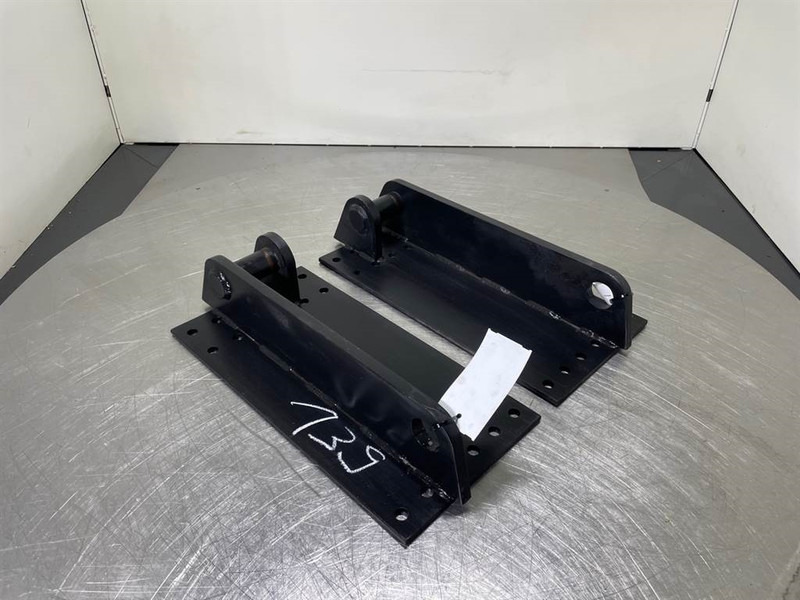 Terex TL/SKL/SKS - Adapter plate/Adapterplatte/Aanlasoor - Attache rapide pour Engins de chantier: photos 2 Terex TL/SKL/SKS - Adapter plate/Adapterplatte/Aanlasoor - Attache rapide pour Engins de chantier: photos 2