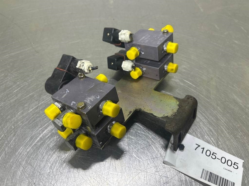 Terex TW150 - 4/2 Valve-4/2 Wegeventil-4/2 Ventiel - Hydraulique pour Engins de chantier: photos 1 Terex TW150 - 4/2 Valve-4/2 Wegeventil-4/2 Ventiel - Hydraulique pour Engins de chantier: photos 1
