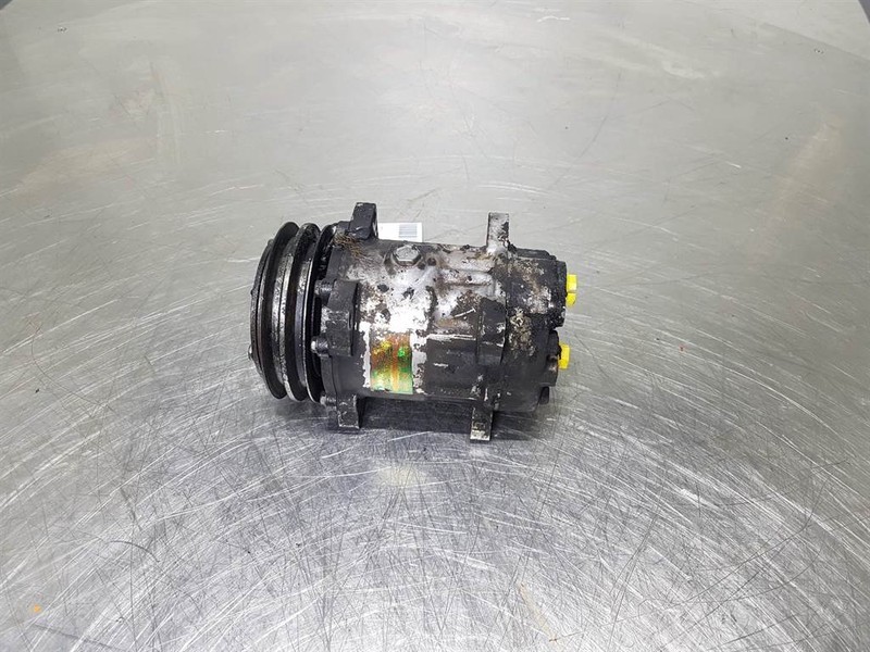 Volvo -Sanden SD7H15-Compressor/Kompressor/Aircopomp - Compresseur de climatisation pour Engins de chantier: photos 2 Volvo -Sanden SD7H15-Compressor/Kompressor/Aircopomp - Compresseur de climatisation pour Engins de chantier: photos 2