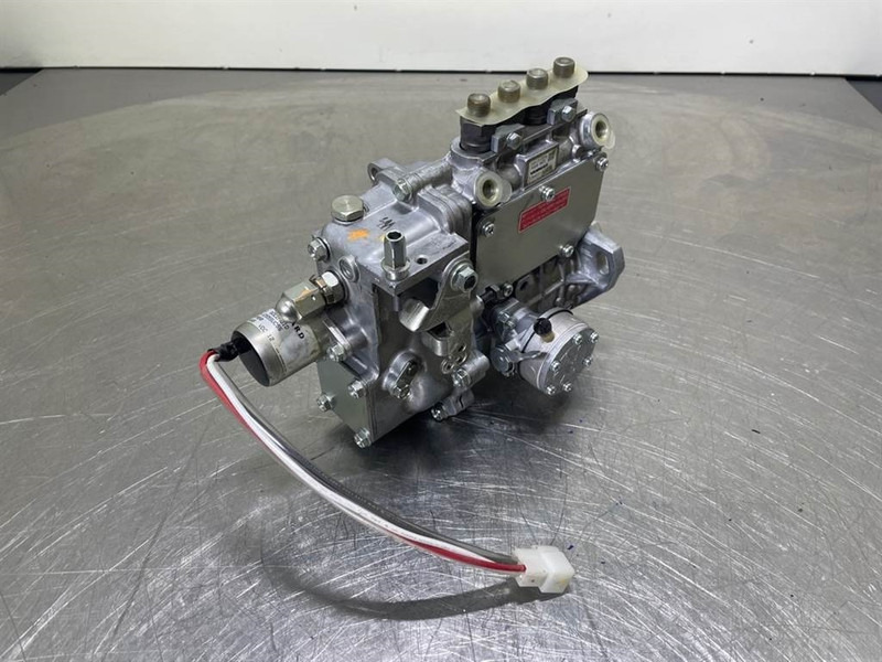 Yanmar 4TNE88-NSW-Fuel pump/Kraftstoffpumpe/Brandstofpomp - Moteur pour Engins de chantier: photos 2 Yanmar 4TNE88-NSW-Fuel pump/Kraftstoffpumpe/Brandstofpomp - Moteur pour Engins de chantier: photos 2