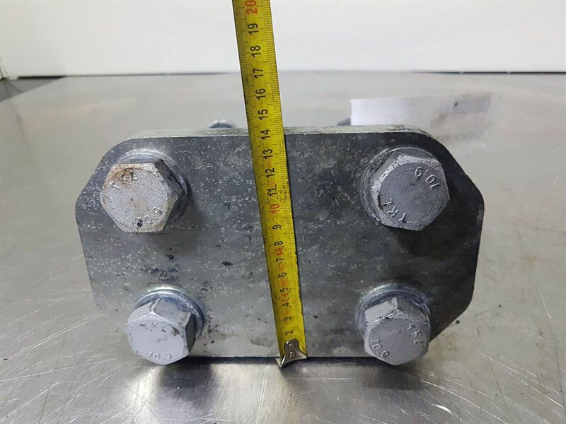 Yanmar V70-6435611004-Axle mounting/Achsbefestigung - Frame/ Châssis pour Engins de chantier: photos 4 Yanmar V70-6435611004-Axle mounting/Achsbefestigung - Frame/ Châssis pour Engins de chantier: photos 4