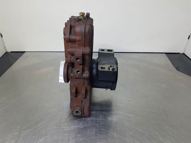 Yanmar V70 Speeder-ZF-Transmission/Getriebe/Transmissie - Boîte de vitesse pour Engins de chantier: photos 3 Yanmar V70 Speeder-ZF-Transmission/Getriebe/Transmissie - Boîte de vitesse pour Engins de chantier: photos 3