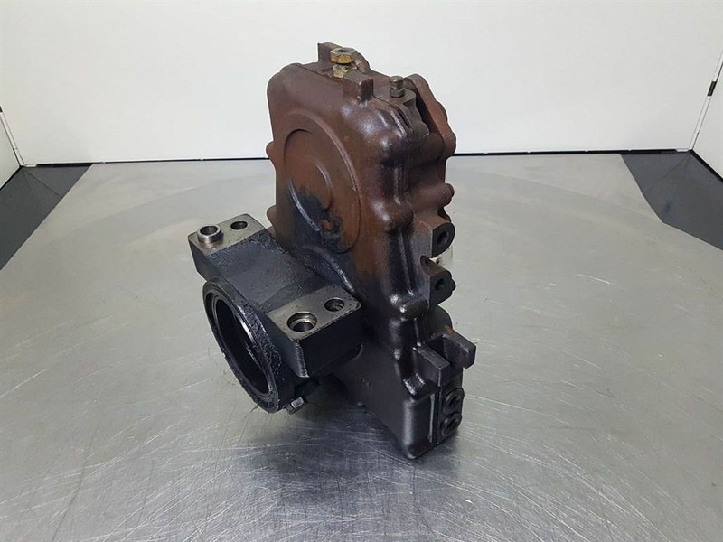 Yanmar V70 Speeder-ZF-Transmission/Getriebe/Transmissie - Boîte de vitesse pour Engins de chantier: photos 5 Yanmar V70 Speeder-ZF-Transmission/Getriebe/Transmissie - Boîte de vitesse pour Engins de chantier: photos 5