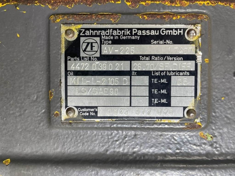 Zettelmeyer ZL502-ZF AV-225-4472339017-Axle housing - Essieu et pièces pour Engins de chantier: photos 5 Zettelmeyer ZL502-ZF AV-225-4472339017-Axle housing - Essieu et pièces pour Engins de chantier: photos 5
