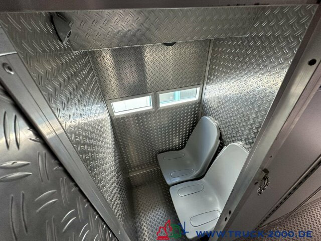 Mercedes-Benz Setra prison transporter 15 cells - 29 prisoners - Bus: photos 5 Mercedes-Benz Setra prison transporter 15 cells - 29 prisoners - Bus: photos 5