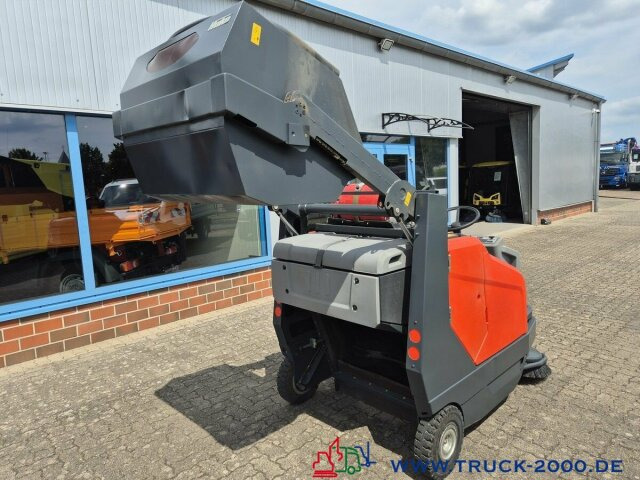 Hako Sweepmaster 1500RH Kehr- Flächen Hallenreiniger - Balayeuse de voirie: photos 5 Hako Sweepmaster 1500RH Kehr- Flächen Hallenreiniger - Balayeuse de voirie: photos 5