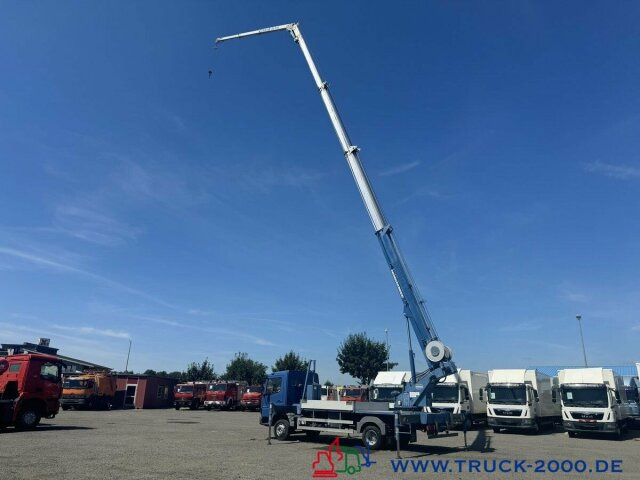 Mercedes-Benz 815 Böcker Dachdecker Montage 32m+Winde -17000km - Camion grue: photos 4 Mercedes-Benz 815 Böcker Dachdecker Montage 32m+Winde -17000km - Camion grue: photos 4