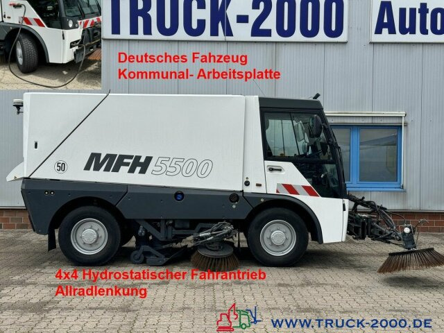 Schmidt MFH 5500 3 Besen + Hochdruckreiniger mit Lanze - Balayeuse de voirie: photos 1 Schmidt MFH 5500 3 Besen + Hochdruckreiniger mit Lanze - Balayeuse de voirie: photos 1