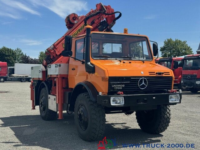 Unimog U1700 Kran PK16000 + Jib Höhe 22,50m + Winde - Camion grue: photos 2 Unimog U1700 Kran PK16000 + Jib Höhe 22,50m + Winde - Camion grue: photos 2