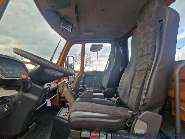 Unimog U300 4x4 Zapfwelle Arbeitsplatte Nur 113.106 KM - Camion benne: photos 5 Unimog U300 4x4 Zapfwelle Arbeitsplatte Nur 113.106 KM - Camion benne: photos 5