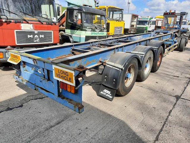 MC ELVANEY MOTORS LTD 40FT - Semi-remorque porte-conteneur/ Caisse mobile: photos 1 MC ELVANEY MOTORS LTD 40FT - Semi-remorque porte-conteneur/ Caisse mobile: photos 1