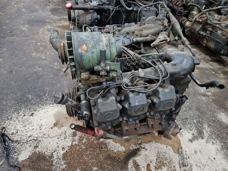 Mercedes-Benz OM441 - Moteur: photos 1 Mercedes-Benz OM441 - Moteur: photos 1