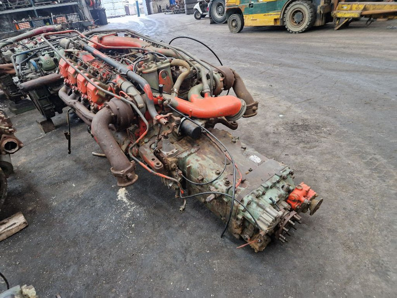 Mercedes-Benz OM442LA - Moteur: photos 2 Mercedes-Benz OM442LA - Moteur: photos 2