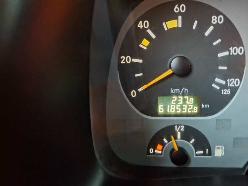 Mercedes-Benz ACTROS 2041 AS 4x4 - Tracteur routier: photos 2 Mercedes-Benz ACTROS 2041 AS 4x4 - Tracteur routier: photos 2