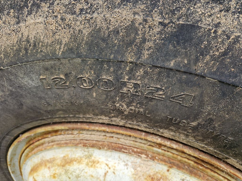 Volvo N1033 6X4 - Châssis cabine: photos 3 Volvo N1033 6X4 - Châssis cabine: photos 3